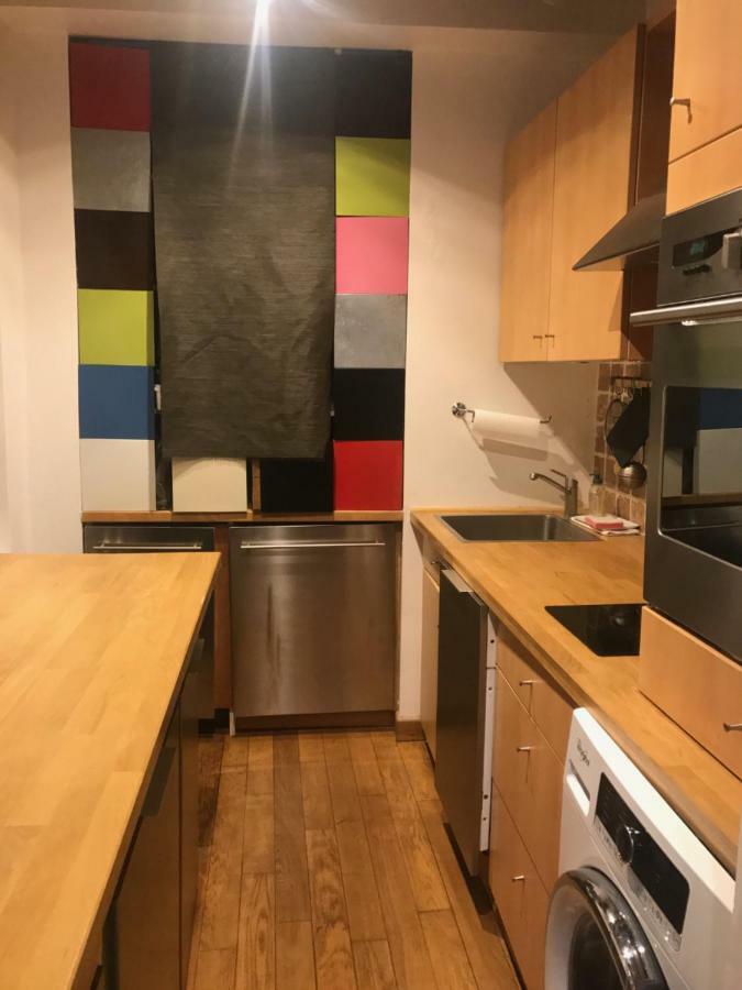 Apartamento Quartier Montorgueil, voie piétonne, dans un immeuble du XVème París Exterior foto